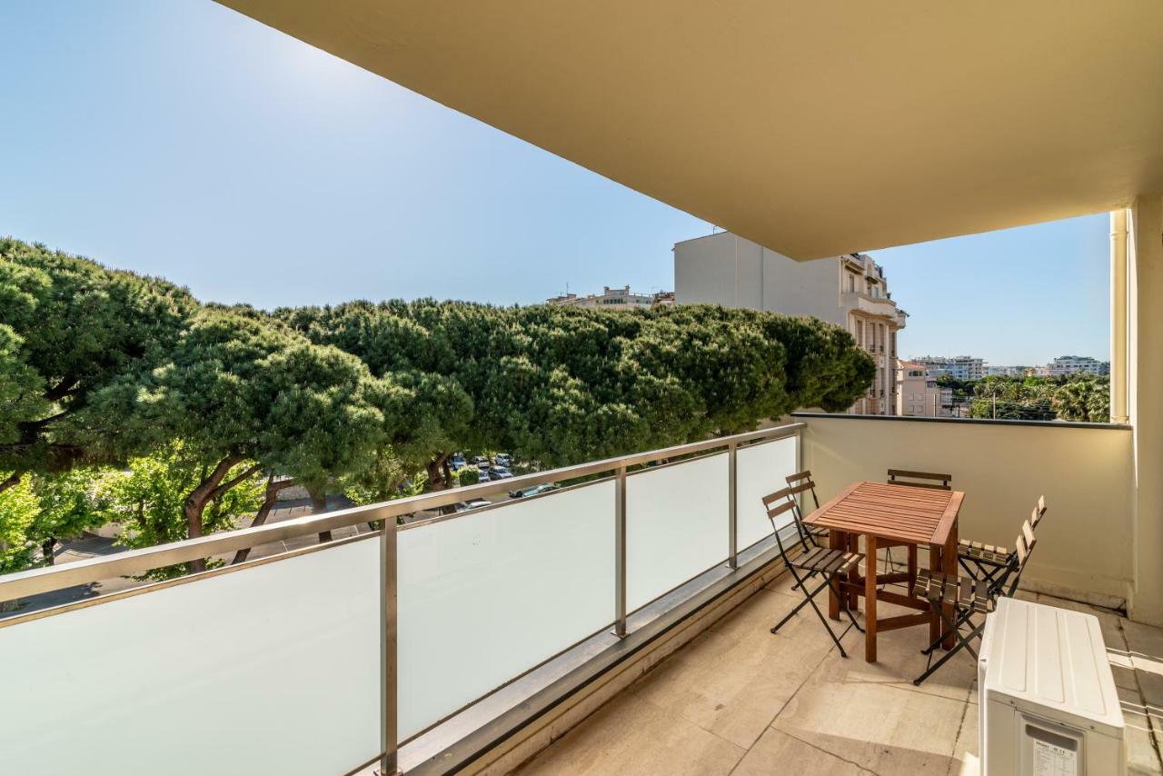Cannes Apartments Next To La Croisette And Beach By Easybnb Luaran gambar